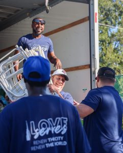 Matt on truck Love Serves Feed The Block HomesUnited Ministries (4)