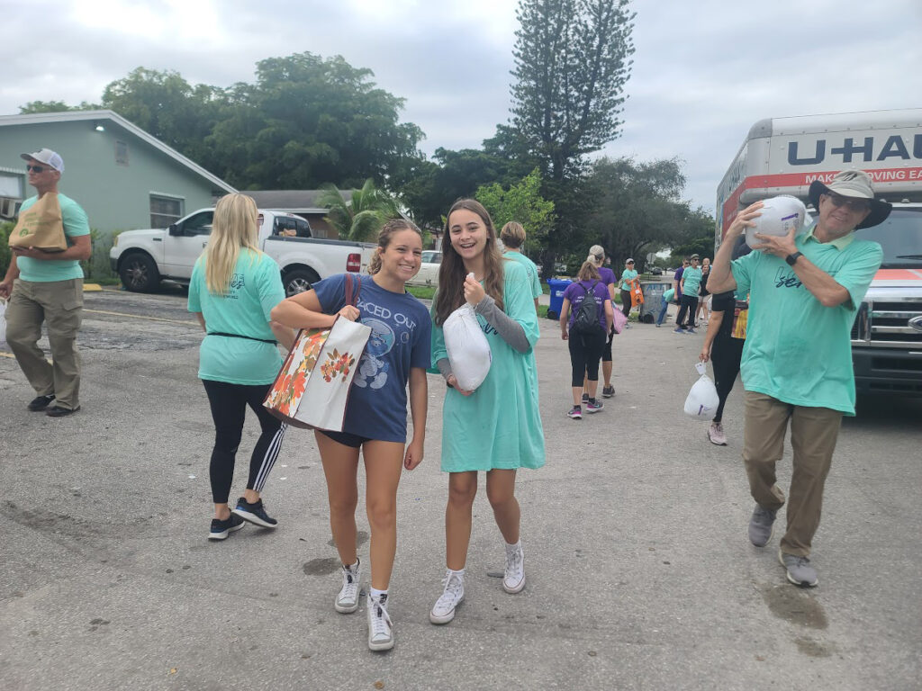 love serves homes united helping the community thanksgiving 2022 12 care love serves homes united helping the community thanksgiving 2022 12 care