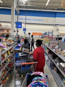 The homeless Projects shopping for families